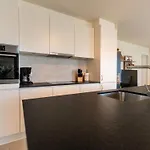 The Waves With Parking By Interhome Lägenhet *