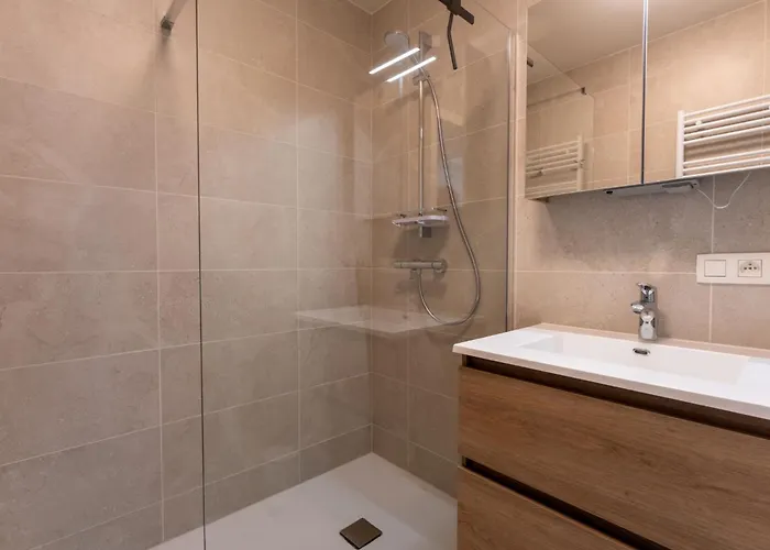 The Waves With Parking By Interhome 奥斯滕德