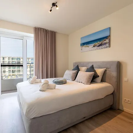 The Waves With Parking By Interhome Appartement Ostende