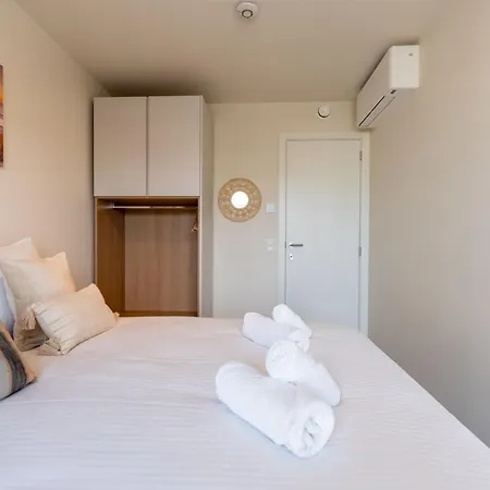 The Waves With Parking By Interhome * Ostende